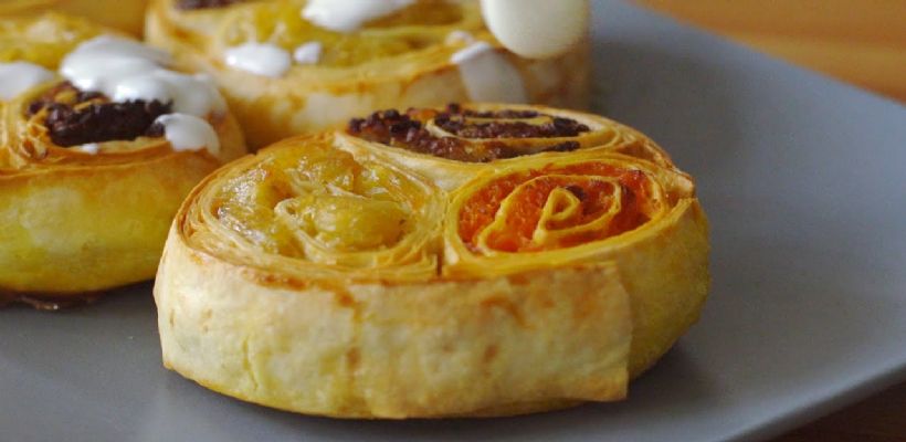 8 Kişilik 3 Renkli Börek Tarifi ve Malzemeleri