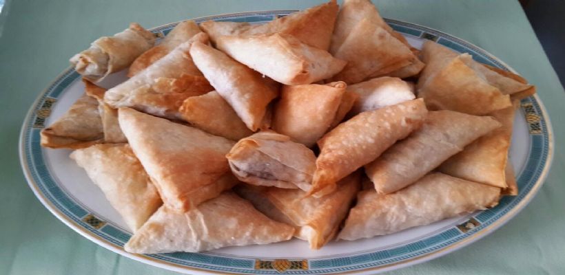 8 Kişilik Açma Mercimekli Börek Tarifi ve Malzemeleri