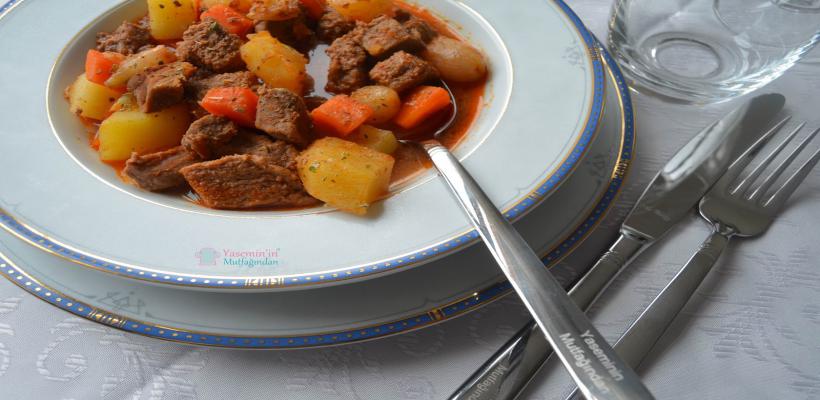 8 Kişilik Ayvalı Tas Kebabı Tarifi ve Malzemeleri