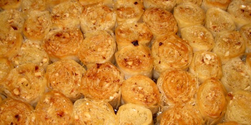 Baklava Yufkalı Kadayıf Tatlısı Tarifi ve Malzemeleri
