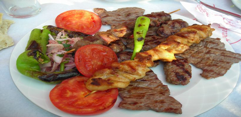 8 Kişilik Balıkesir Köftesi Tarifi ve Malzemeleri