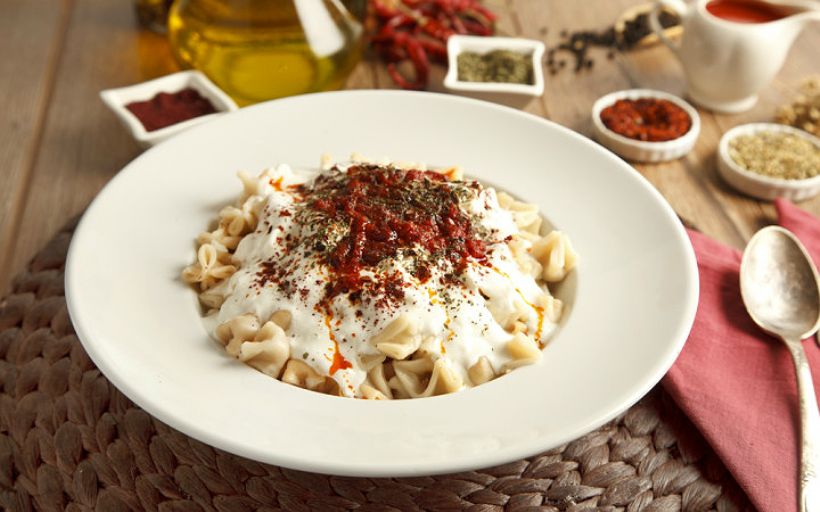 8 Kişilik Bayat Ekmek Mantısı Tarifi ve Malzemeleri