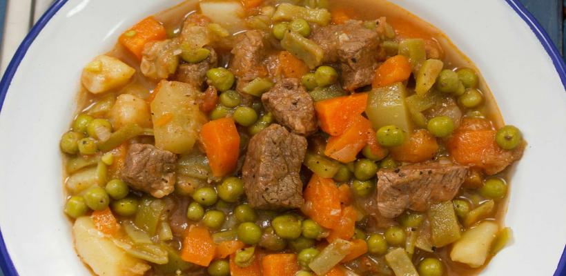 8 Kişilik Bezelyeli Tas Kebabı Tarifi ve Malzemeleri