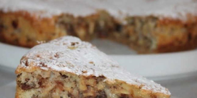 8 Kişilik Bisküvili Elmalı Kek Tarifi ve Malzemeleri