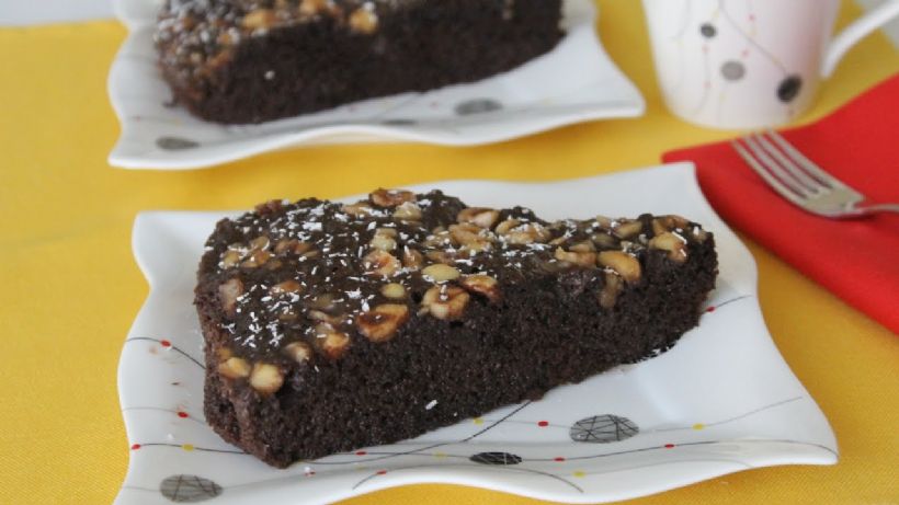 Bol Soslu Islak Kek Tarifi ve Malzemeleri