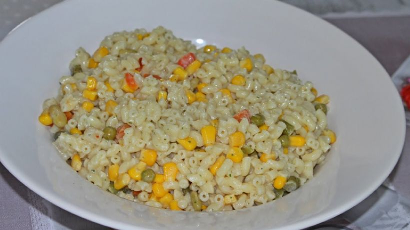 Boncuk Makarna Salatası Tarifi ve Malzemeleri