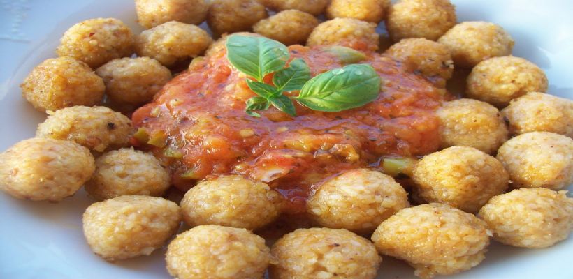 Bulgurlu Kıymalı Köfte Tarifi ve Malzemeleri