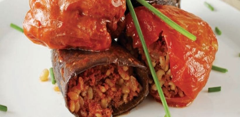 Bulgurlu Kuru Patlıcan Dolması Tarifi ve Malzemeleri