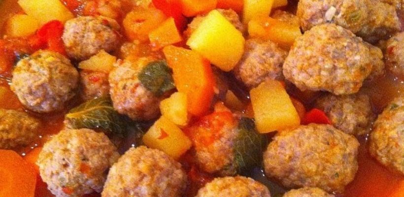 Bulgurlu Sulu Köfte Tarifi ve Malzemeleri