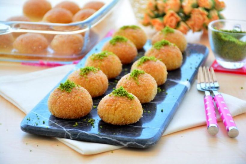 8 Kişilik Cevizli Hira Tatlısı Tarifi ve Malzemeleri