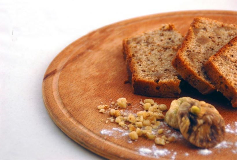 8 Kişilik Cevizli İncirli Kek Tarifi ve Malzemeleri