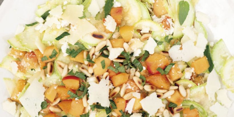 Çiğ Kabak Salatası Tarifi ve Malzemeleri