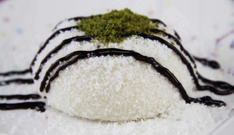 8 Kişilik Çikolata Soslu Fincan Tatlısı Tarifi ve Malzemeleri