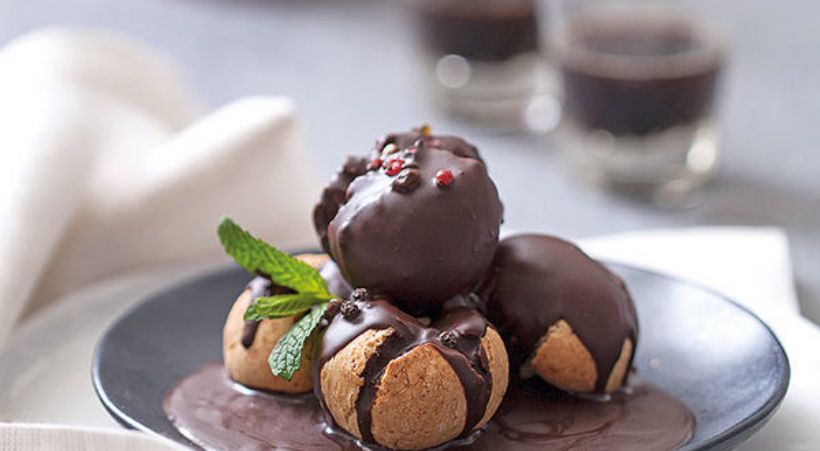 8 Kişilik Çikolata Soslu Kurabiye Tarifi ve Malzemeleri