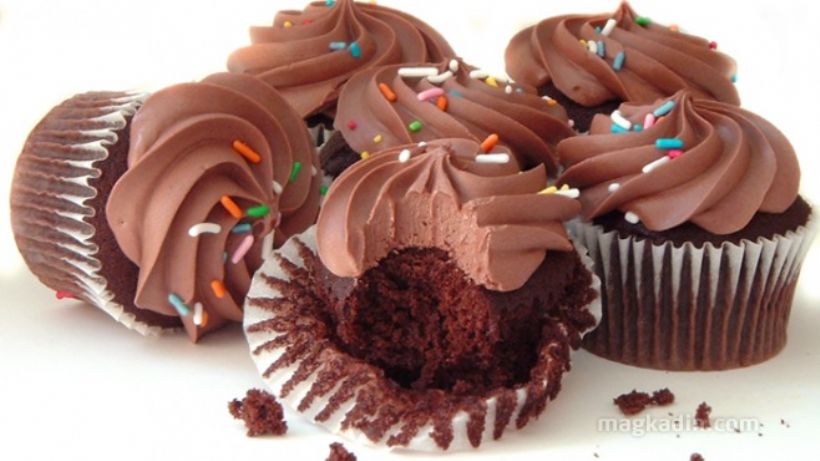 8 Kişilik Çikolatalı Top Kek Tarifi ve Malzemeleri