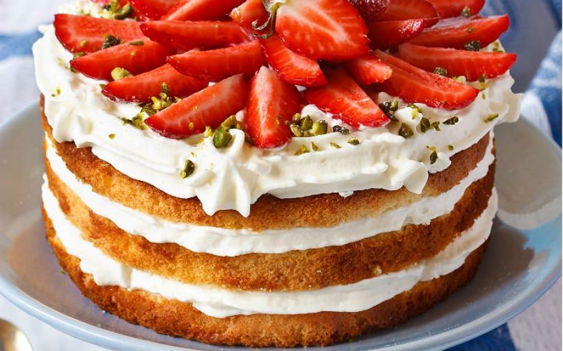 8 Kişilik Çilek Pudingli Kek Tarifi ve Malzemeleri