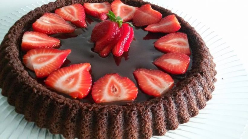 Çilekli Tart Kek Tarifi ve Malzemeleri