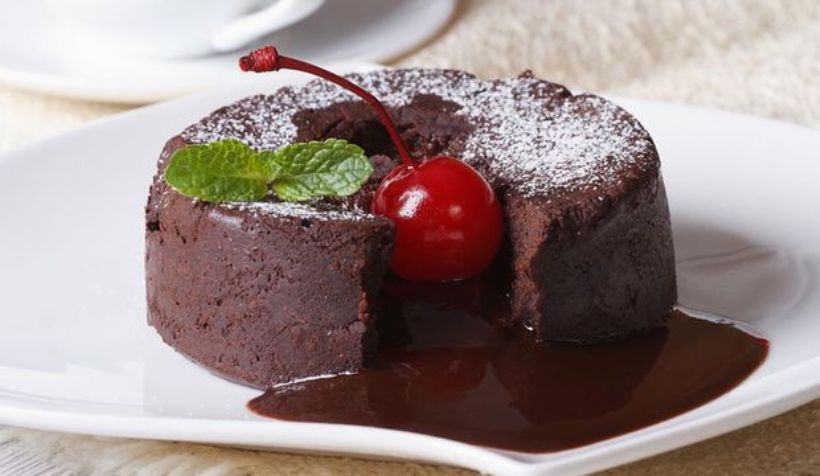 Damla Çikolatalı Vişneli Kek Tarifi ve Malzemeleri