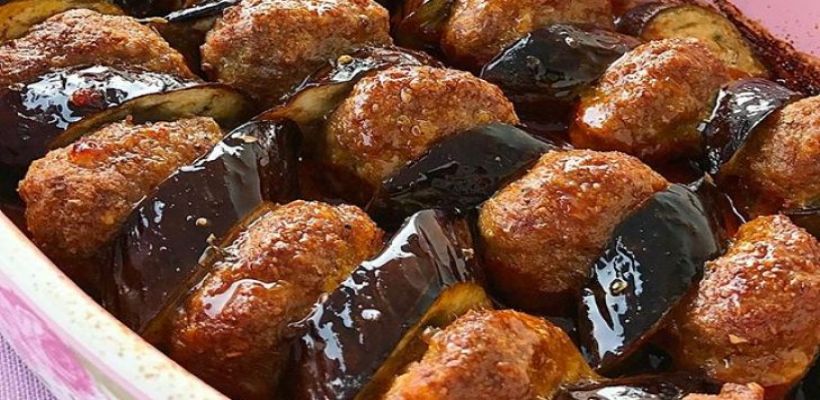 Dana Etli Patlıcan Kebabı Tarifi ve Malzemeleri