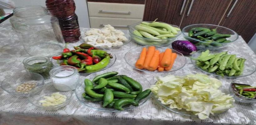 8 Kişilik Doğrama Turşu Tarifi ve Malzemeleri