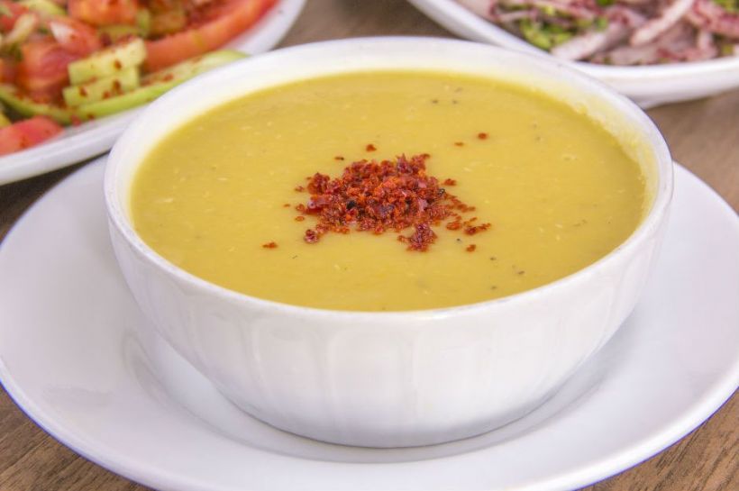 8 Kişilik Düdüklü Tencerede Mercimek Çorbası Tarifi ve Malzemeleri
