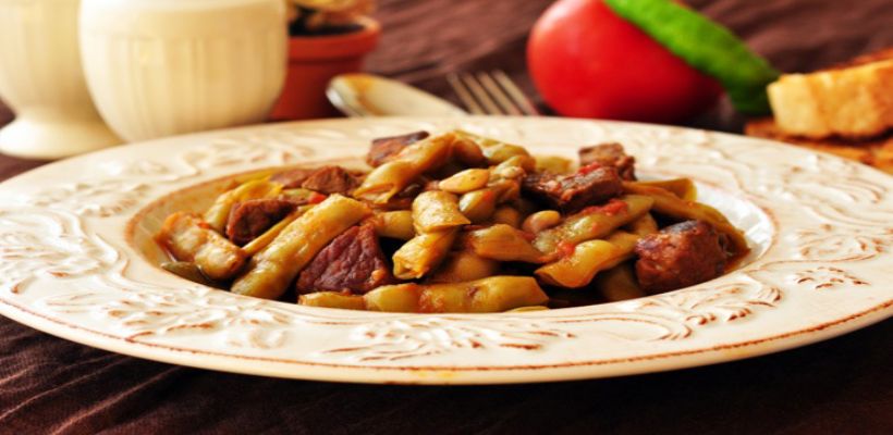 8 Kişilik Düdüklüde Etli Taze Fasulye Tarifi ve Malzemeleri