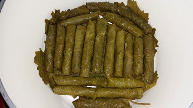 8 Kişilik Düdüklüde Yaprak Sarması Tarifi ve Malzemeleri