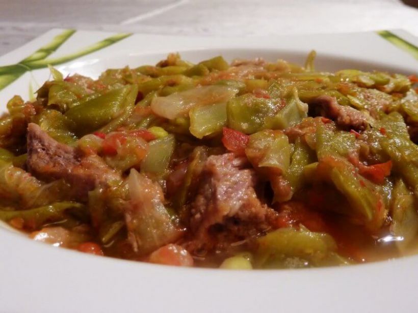 8 Kişilik Düdüklüde Zeytinyağlı Fasulye Tarifi ve Malzemeleri