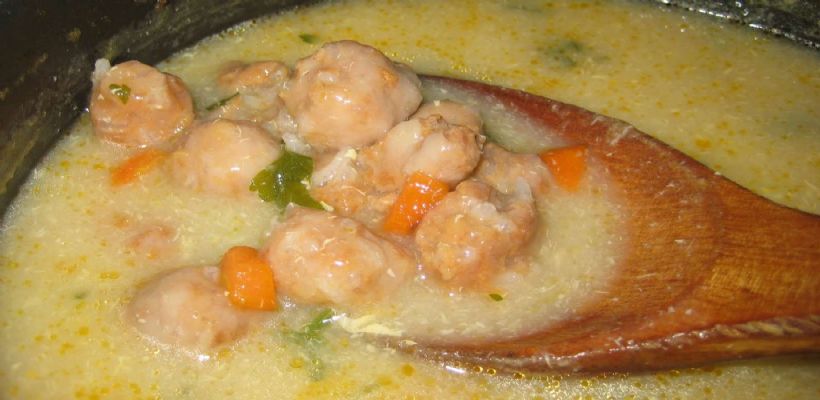 Ekşili Köfte Yemeği Tarifi ve Malzemeleri