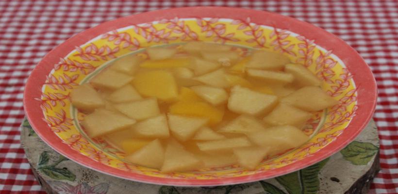 8 Kişilik Elma Hoşafı Tarifi ve Malzemeleri