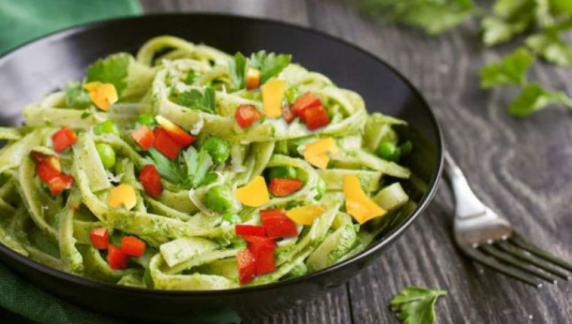 8 Kişilik Esmer Pirinçli Ispanak Tarifi ve Malzemeleri