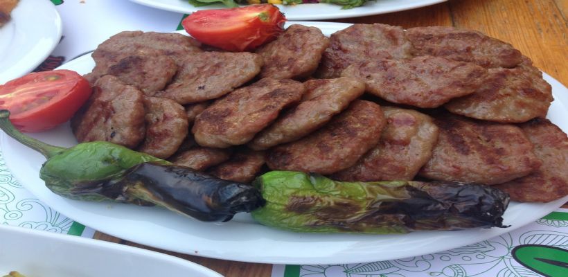 Et Köfte Tarifi ve Malzemeleri