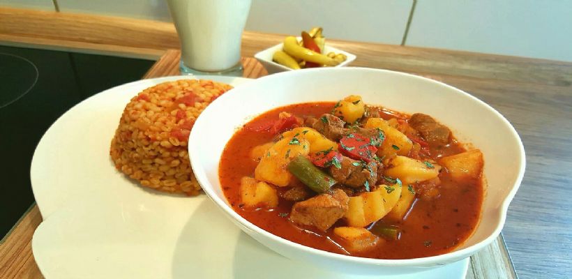 Etli Sulu Patates Yemeği Tarifi ve Malzemeleri