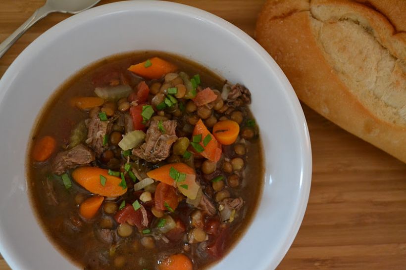 Etli Yeşil Mercimek Yemeği Tarifi ve Malzemeleri