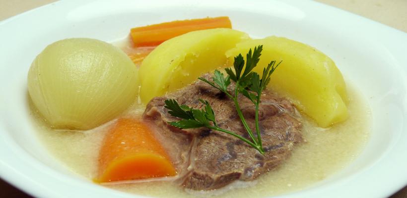 8 Kişilik Fırında Et Haşlama Tarifi ve Malzemeleri