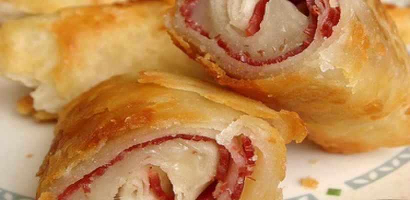8 Kişilik Fırında Paçanga Böreği Tarifi ve Malzemeleri