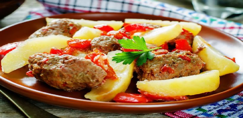 8 Kişilik Fırında Patates Yemeği Tarifi ve Malzemeleri