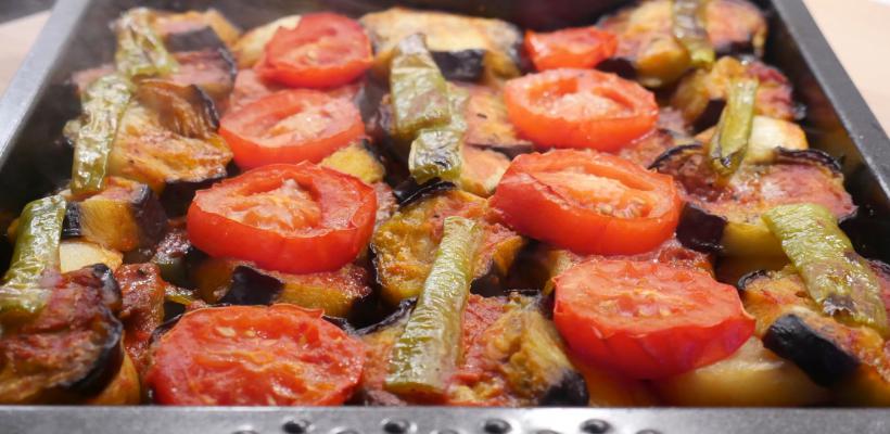 8 Kişilik Fırında Tas Kebabı Tarifi ve Malzemeleri