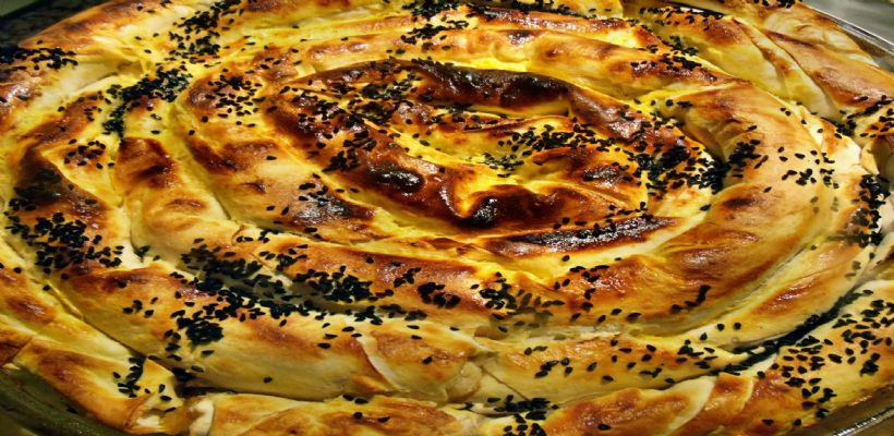 8 Kişilik Fırında Tepsi Böreği Tarifi ve Malzemeleri