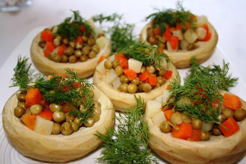 Garnitürden Bezelye Yemeği Tarifi ve Malzemeleri