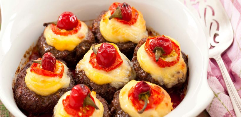 Garnitürlü Çanak Köfte Tarifi ve Malzemeleri