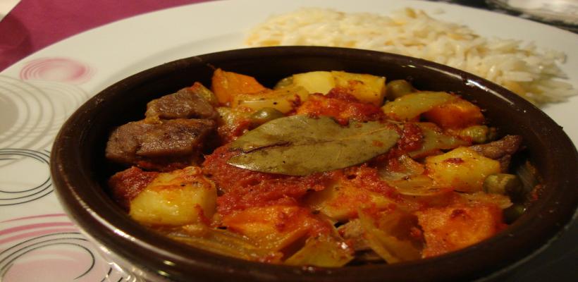 Güveçte Et Haşlama Tarifi ve Malzemeleri