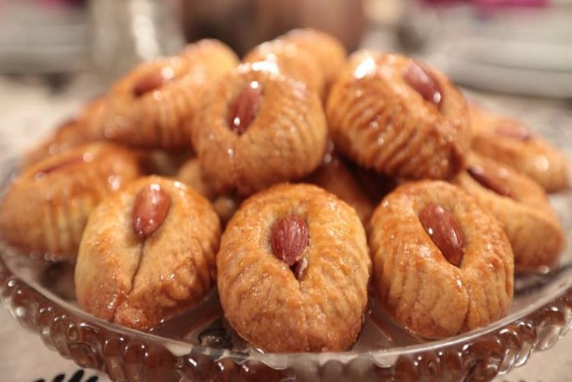 Haşhaşlı Bal Badem Tatlısı Tarifi ve Malzemeleri