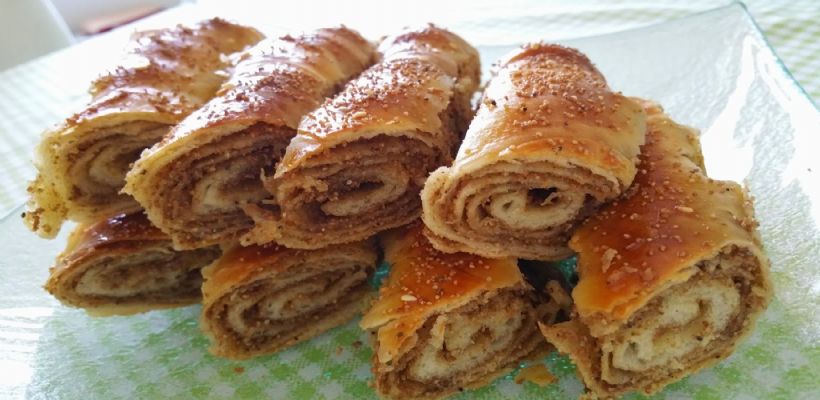 8 Kişilik Haşhaşlı Rulo Poğaça Tarifi ve Malzemeleri