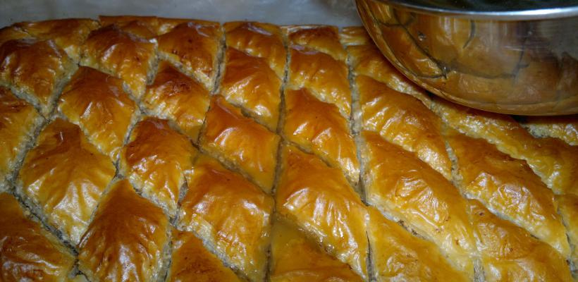 Hazır Yufkadan Baklava Tarifi ve Malzemeleri