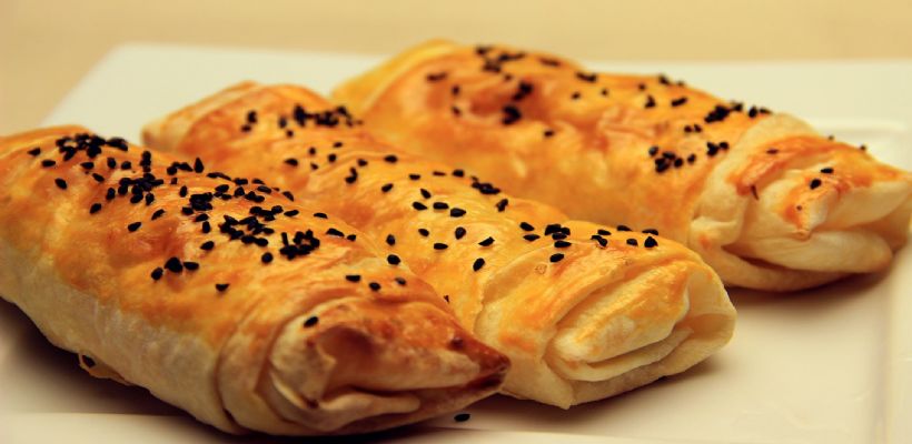 8 Kişilik Hazır Yufkadan Çıtır Börek Tarifi ve Malzemeleri