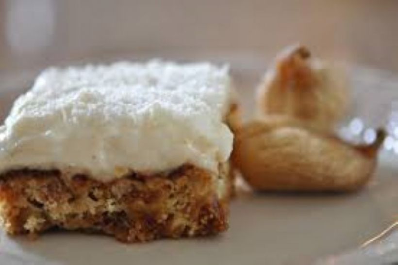 8 Kişilik İncirli Muhallebili Kek Tarifi ve Malzemeleri