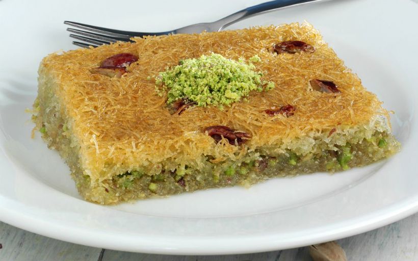 8 Kişilik İrmikli Kadayıf Tatlısı Tarifi ve Malzemeleri