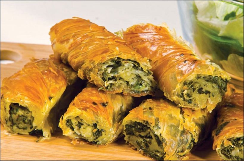 8 Kişilik Ispanaklı Dolama Börek Tarifi ve Malzemeleri