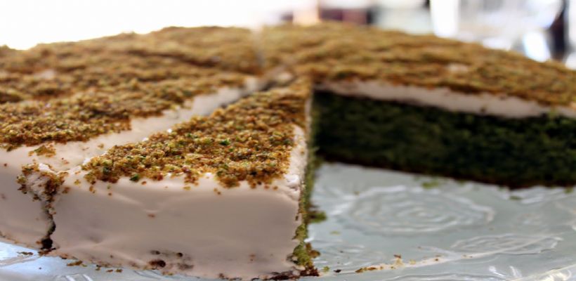 Ispanaklı Kek Pasta Tarifi ve Malzemeleri